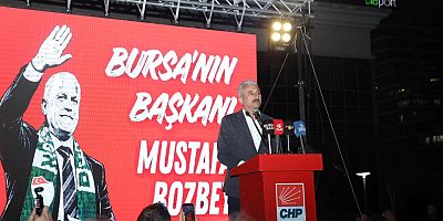 Bursa Büyükşehir Belediyesi önünde protestolar 8.gününde devam ediyor.