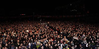 Bursa'da Buray'la 'Cumhuriyet' coşkusu