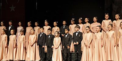 Bursa’da çocukların sesi senfoniyle yükseldi