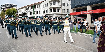 Bursa’da hem çok renkli hem çok sesli festival