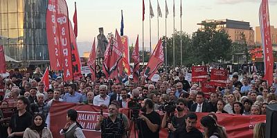 Bursa kent meydanında kayyıma tepki eylemi