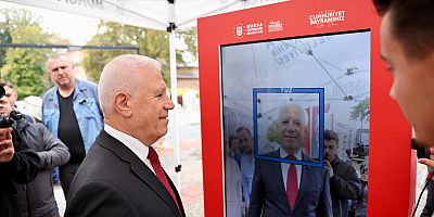 Bursalılar, Atatürk ile aynı karede