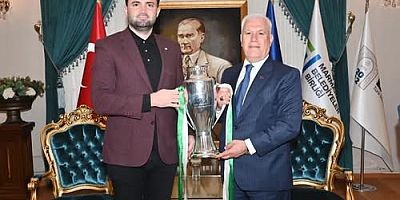 Bursaspor Başkanı Enes Çelik’ten Başkan Mustafa Bozbey’e teşekkür ziyareti