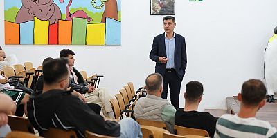Büyükşehir’den evcil hayvan işletmelerine eğitim