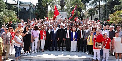 CHP Bursa’dan 30 Ağustos kutlaması