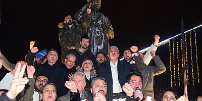 CHP Bursa'dan İmamoğlu’nun gözaltına alınmasına bir tepki daha: Saray rejimi kaybettikçe saldırıyor