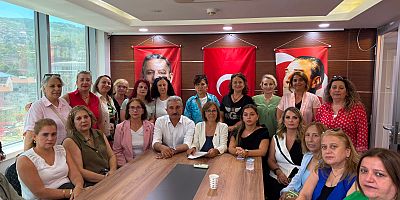 CHP İnegöl Kadın Kolları'ndan Bursa İl Kadın Kolları Başkanının Görevden Alınmasına Tepki: 