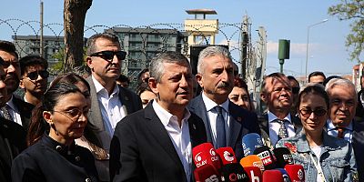 CHP lideri Özel, cezaevinde Bozbey'i ziyaret etti