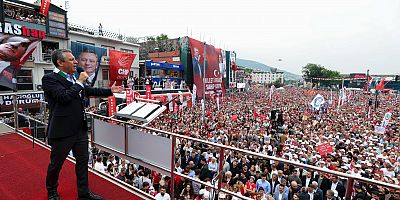 CHP “Millet İradesine Sahip Çıkıyor” mitingini Bursa’da gerçekleştirdi