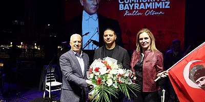 Cumhuriyet coşkusu, Kubat ile zirve yaptı