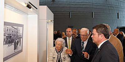 ‘Cumhuriyet ve Bursa’ Fotoğraf Sergisi Açıldı
