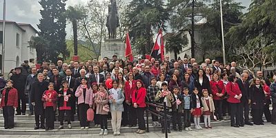 Eğitim İş Bursa Şubesi'nden 23 Nisan mesajı!