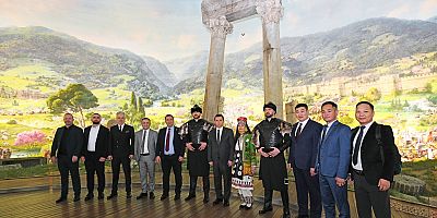 Erkan Aydın: “Bursa Gerçek Bir Medeniyet Merkezidir”