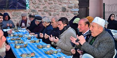 Erkan Aydın Kiremitçi’de Vatandaşlarla İftar Yaptı