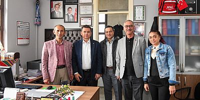 Erkan Aydın, Mollafenari Mahallesi’ni ziyaret etti.
