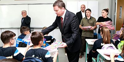 Erkan Aydın Öğrencilerin İlk Gün Heyecanını Paylaştı