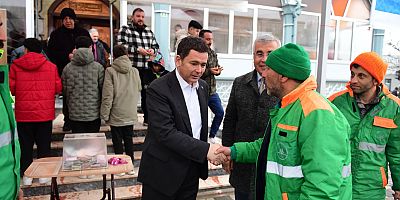 Erkan Aydın Vatandaşlarla Bayramlaştı