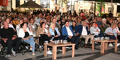  Erkan Aydın Vatandaşlarla Bursa Bülbülü Filmini İzledi