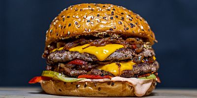 Fast food devi 350 şubesini kapatacak