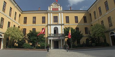 Galatasaray Lisesi'ne geçişte sınav zorunluluğu getirildi
