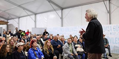 Gemlik Kitap Limanı’nda Müfit Can Saçıntı’dan Kahkaha ve Anlam Dolu Bir Akşam