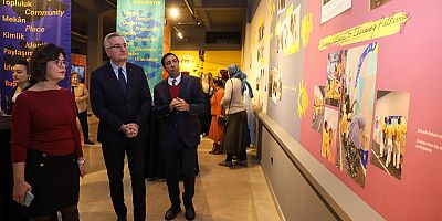 Göçmenlerin yolculuğu ‘Kimlik’le sergilendi