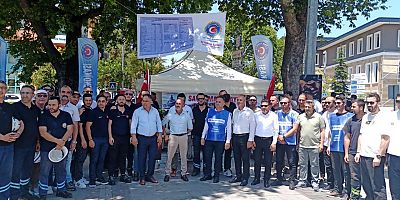 Gölcük'de Askeri Tersane işçileri hükümetin yüzde 16’lık zam teklifine tepki gösterdi