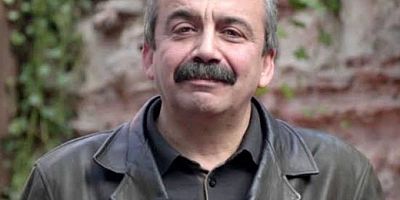 Hayatını Barışa Adamış, Sırrı Süreyya Önder kimdir?