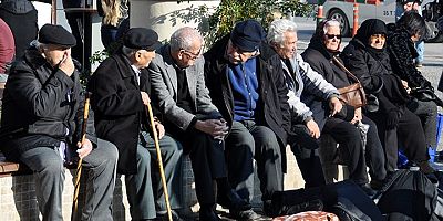 İki milyonu aşkın 65 yaş üstü yoksulluk içinde