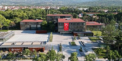 İnegöl Belediyesinde doğum izninde olan kadın mimar işten çıkarıldı