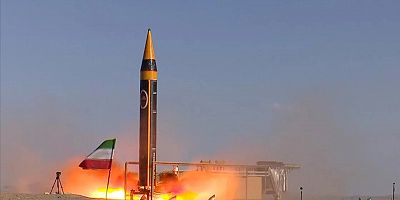 İran, Güney Kıbrıs'taki İngiliz üslerine doğru füze fırlattı