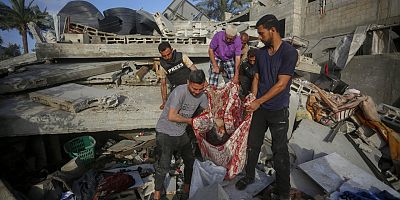 İsrail bu gece en az 140 Filistinliyi öldürdü