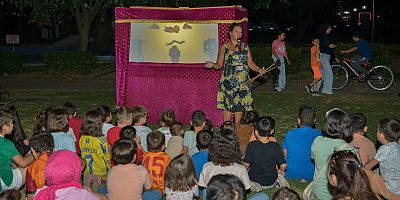 Karagöz Bursalıların gönlüne perde kurdu