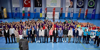 Kardeş Şehirler Voleybol Turnuvası başladı