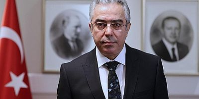 Mehmet Uçum: Yeni anayasa mutlaka referanduma sunulmalı