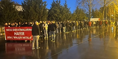 Metalde iş durdurma sürüyor: Birleşik Metal-İş üyeleri yüzde 10 dayatmasına karşı iş yerlerinde eyleme geçti