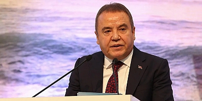 Muhittin Böcek, yeniden hastaneye kaldırıldı