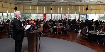 Mustafa Bozbey, Çalışan Gazeteciler Günü’nde basın mensuplarıyla buluştu