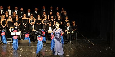Nilüfer Belediyesi Türk Sanat Müziği Korosu’ndan unutulmaz konser