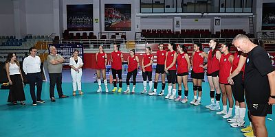Nilüfer Belediyespor Eker Kadın Voleybol Takımı yeni sezon hazırlıklarına başladı