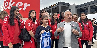 Nilüfer Belediyespor Eker taraftarıyla buluştu
