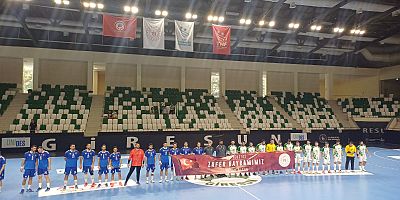 Nilüfer Belediyespor Erkek Hentbol Takımı yeni sezona galibiyetle başladı 