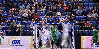 Nilüfer Belediyespor Macaristan’dan avantajlı dönüyor