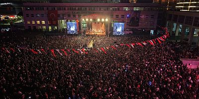Nilüfer’de binler Cumhuriyet için yürüdü