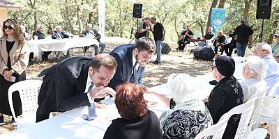 Nilüfer’de huzurevi sakinleri yaza piknikle veda etti