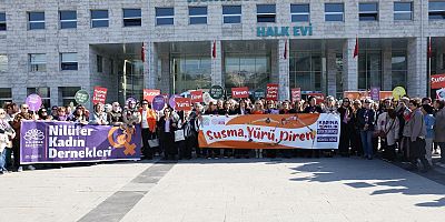  Nilüfer’de kadınlardan şiddete karşı ortak ses: “Susma, yürü, diren”