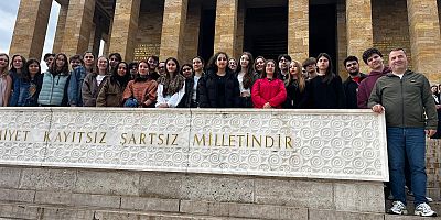 Nilüfer Gençlik Korosu başkentten ödülle döndü