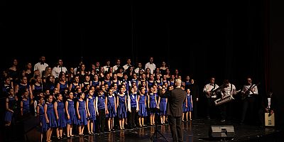 Nilüfer’in farklı sesleri bu konserde bir oldu