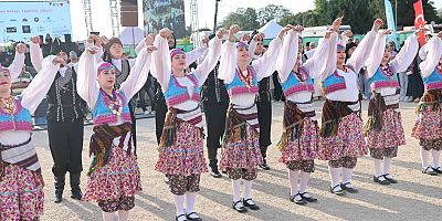 Nilüfer Karadeniz Festivali’nde Ekin Uzunlar rüzgarı
