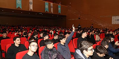 Nilüferli hentbolcular gençlerle buluştu 